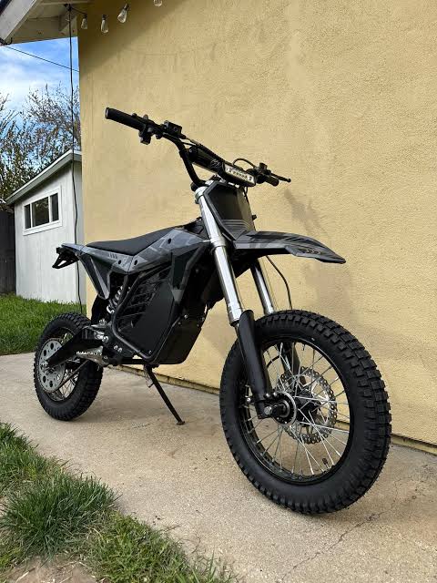 ETM RTR Shinko 241 Tire Set