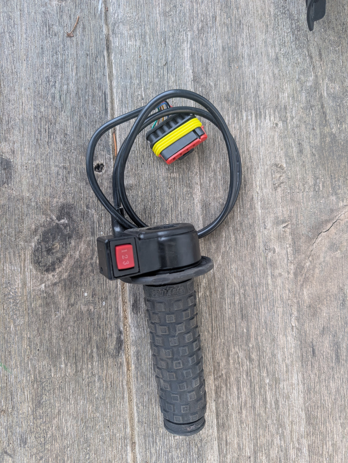 **GARAGE SALE ITEM ETM RTR Throttle
