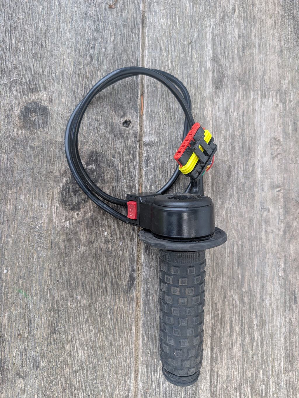 **GARAGE SALE ITEM ETM RTR Throttle