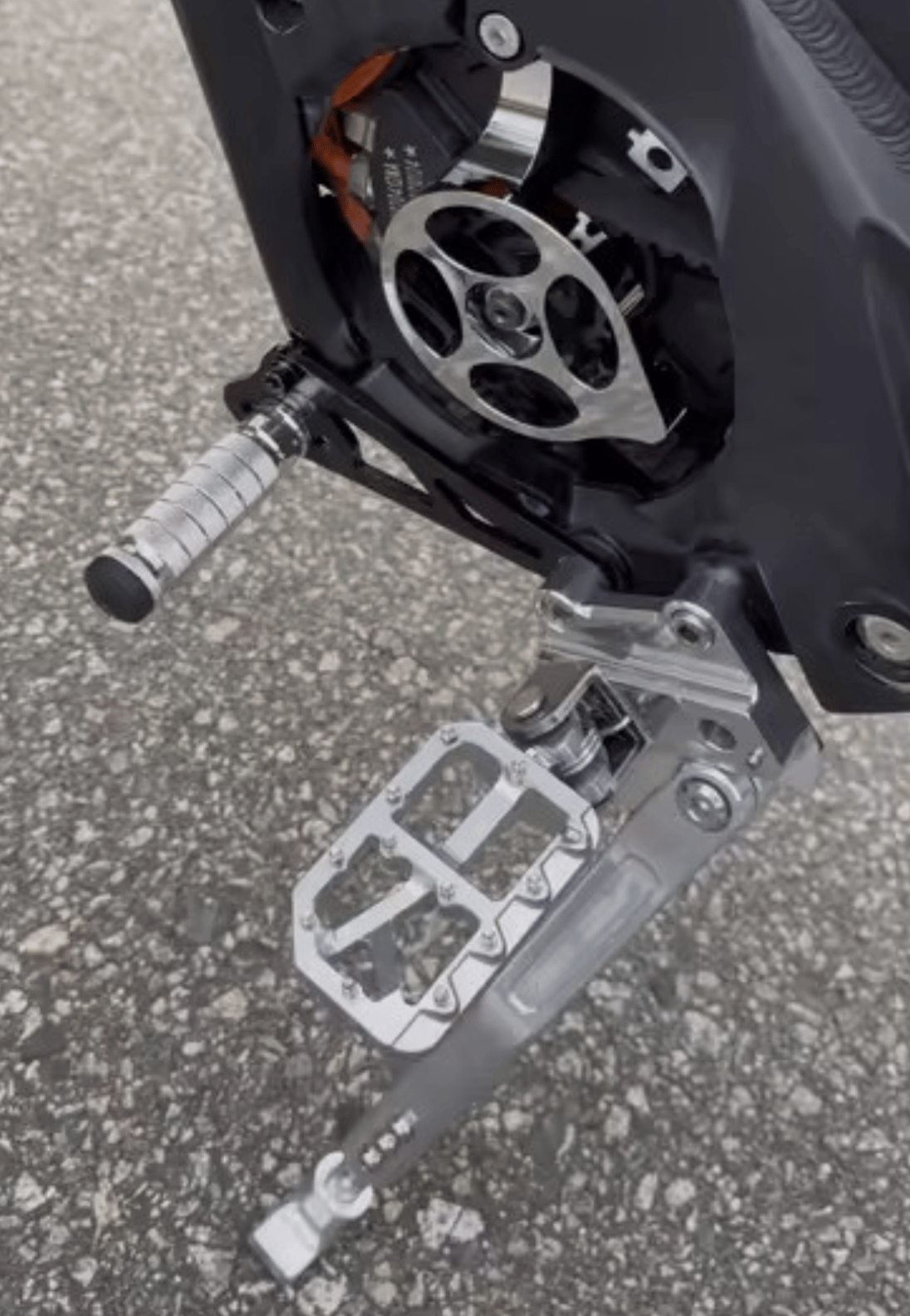 Talaria XXX ShiftLock Stunt Lock