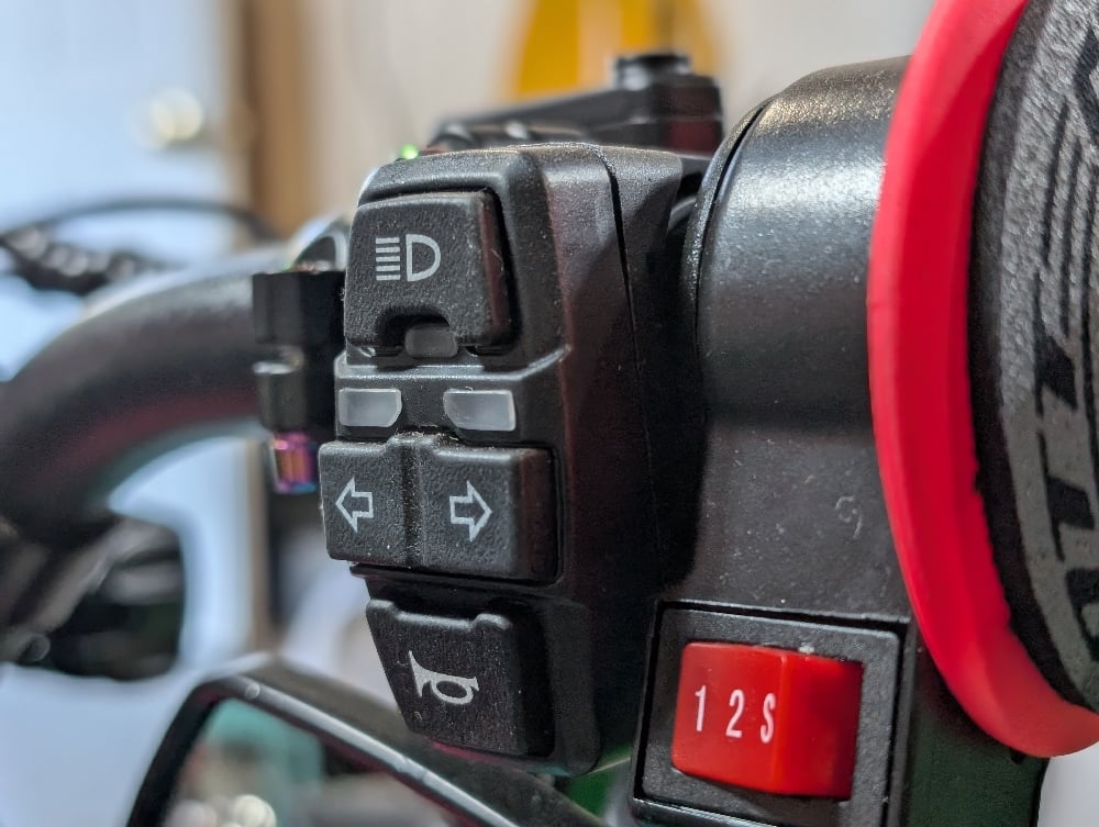 Universal E Moto Controls